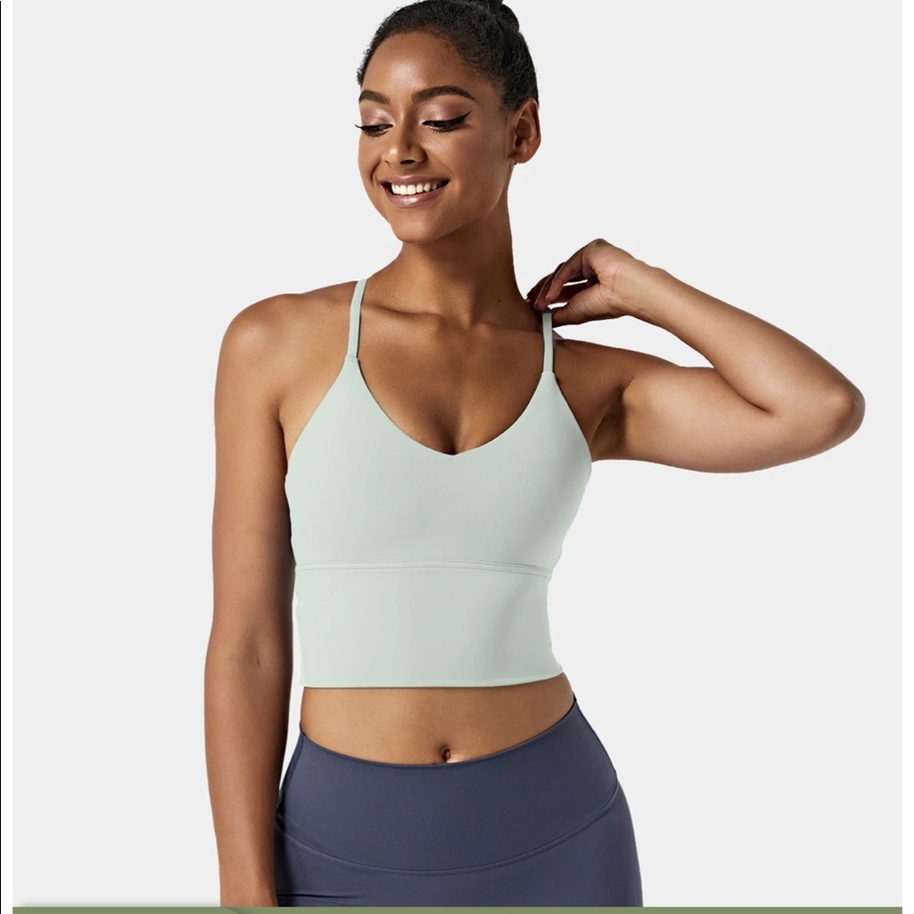 *NWT* Halara in my feels crossover cropped tank in celadon